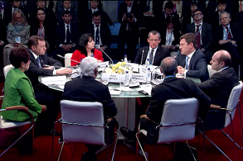Лидеры мирового энергетического сектора обсудили проблемы интеграции на круглом столе в рамках ПМЭФ